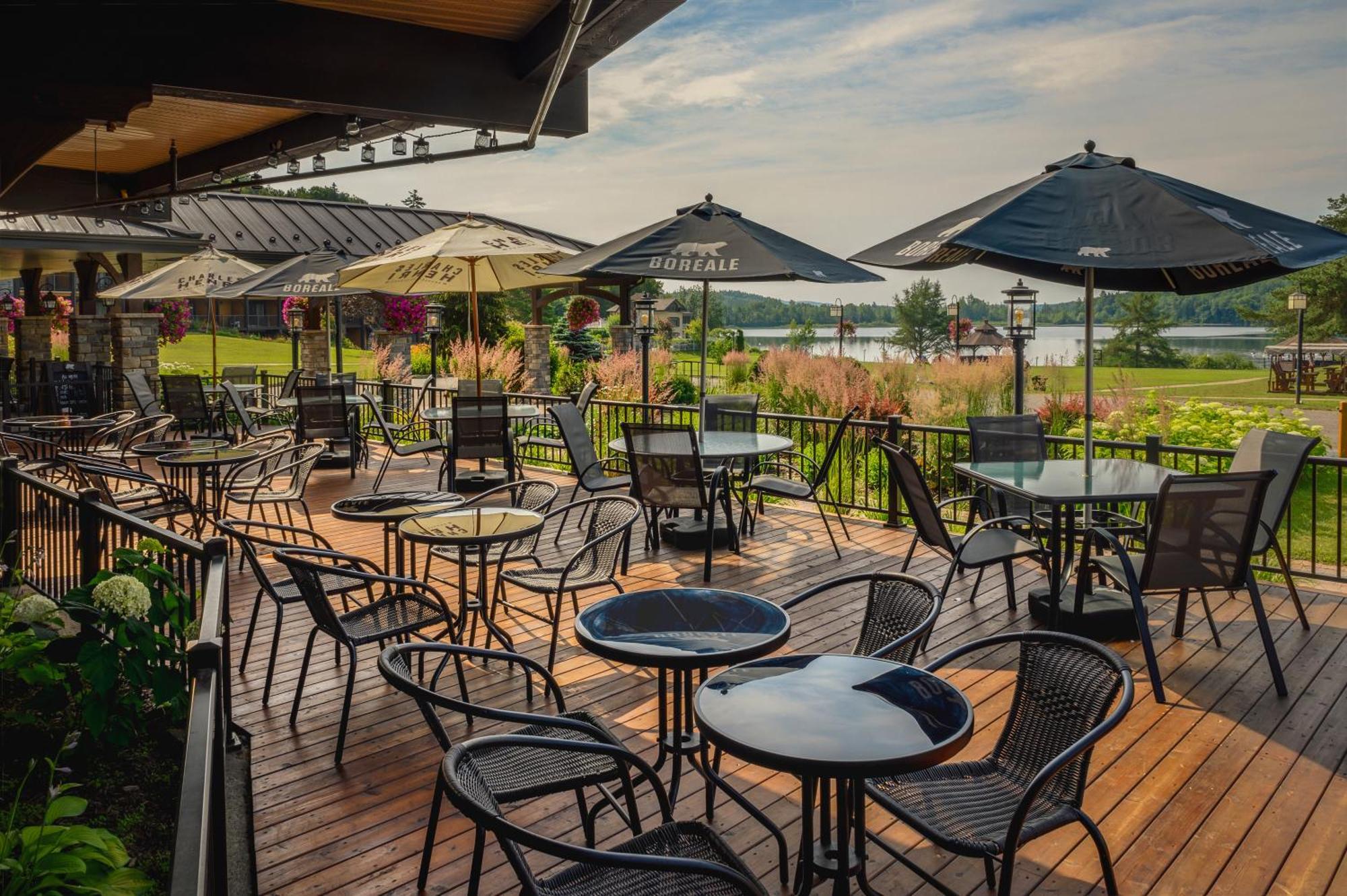 Le Manoir Du Lac Delage Stoneham Exterior photo